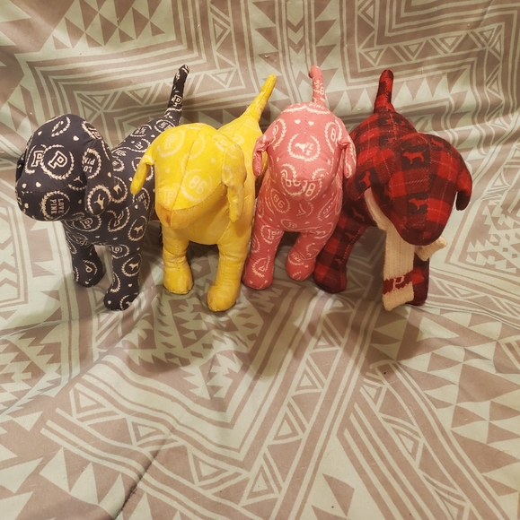 4 Victoria's Secret/Pink Dogs - Picture 2 of 5